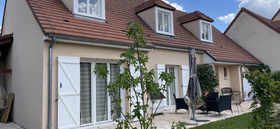 Maison à Tournan-en-Brie 144m² 1 1