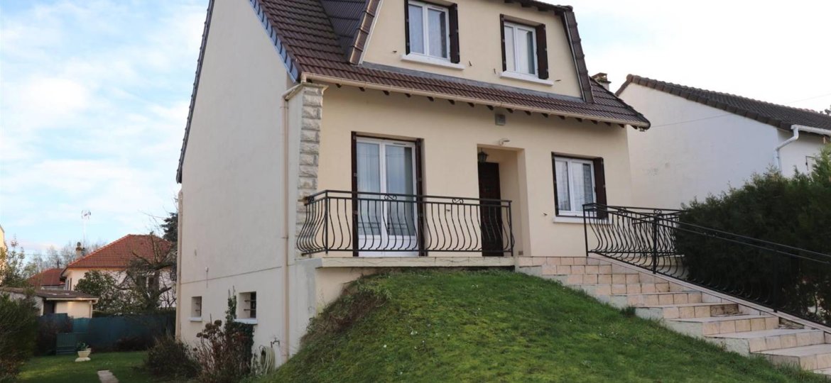 Maison à GRETZ ARMAINVILLIERS 110m²  1