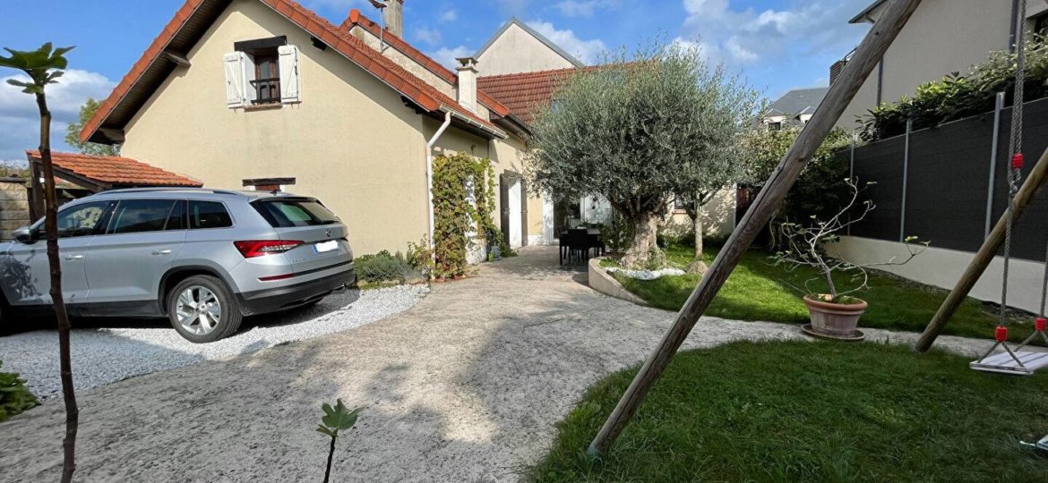 Maison à Chevry-Cossigny 108m²  1