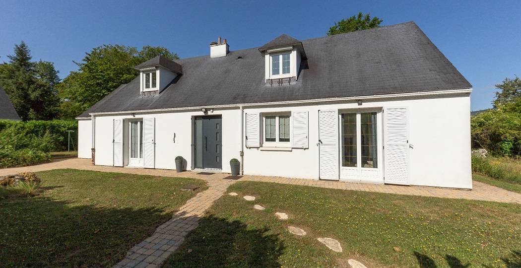 Maison à Férolles-Attilly 157m² 1 1