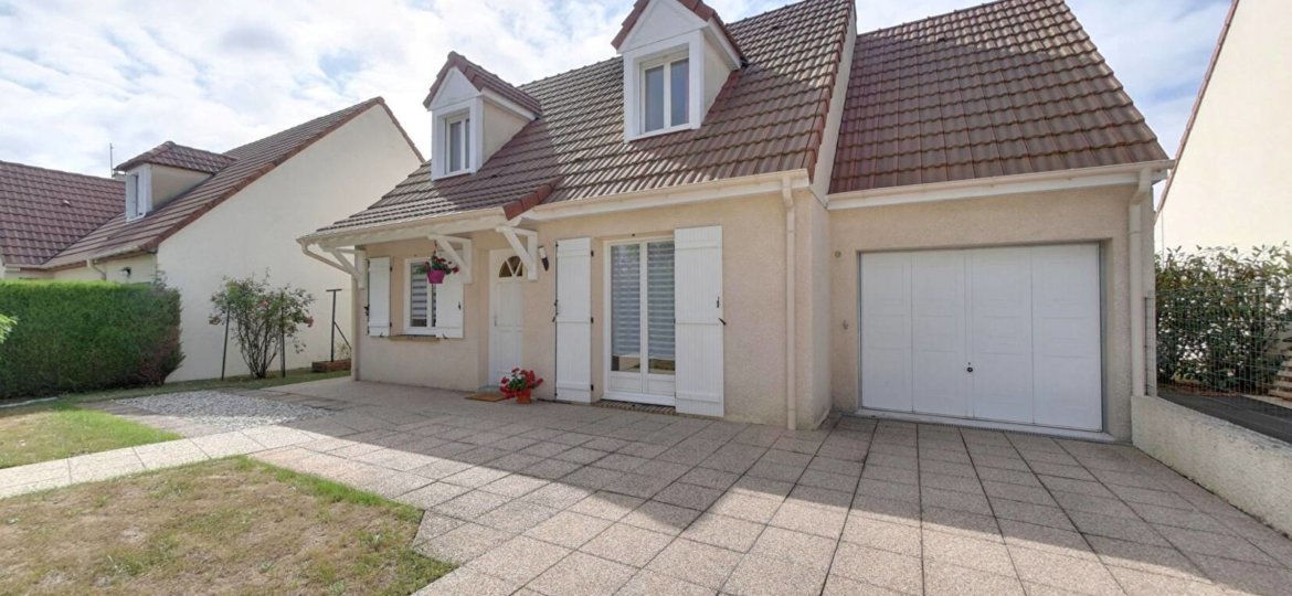 Maison à Chevry-Cossigny 106m² 1 1