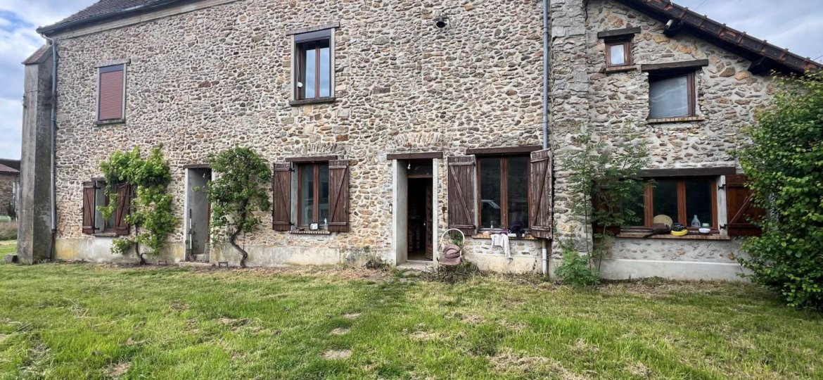 Maison à Chaumes-en-Brie 255m²  1