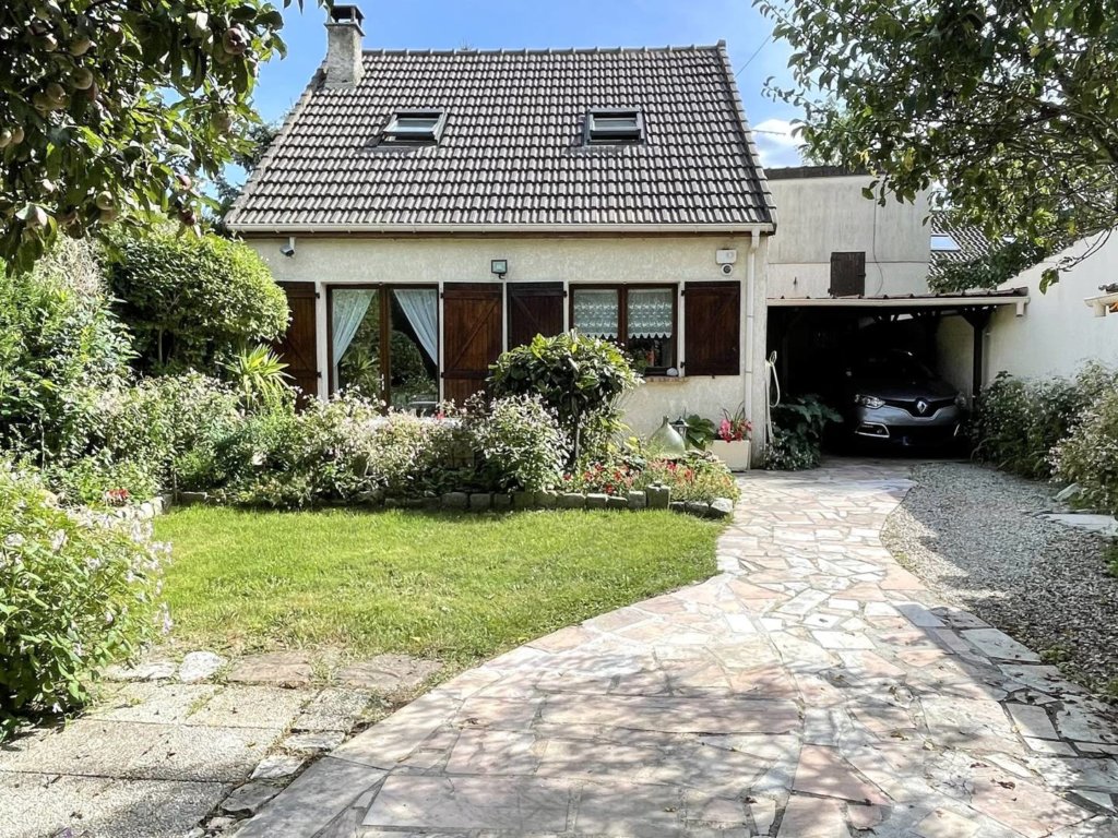 Maison à CHEVRY-COSSIGNY 70m²  1