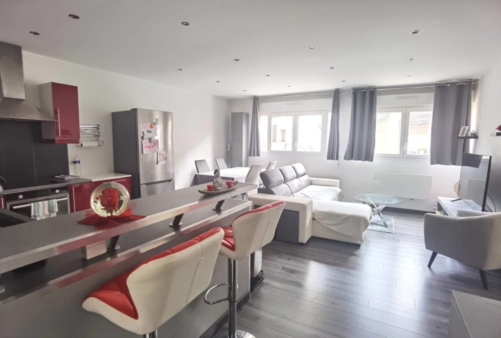 Appartement à OZOIR LA FERRIERE 58m²  1