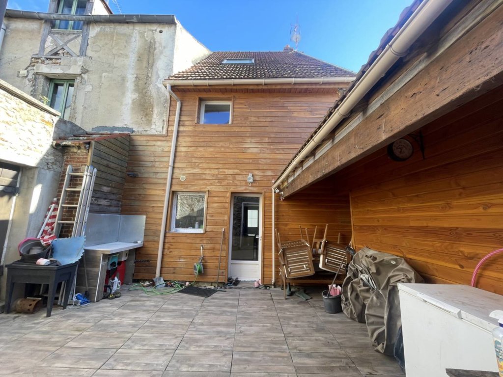 Maison à COURPALAY 75m²  1