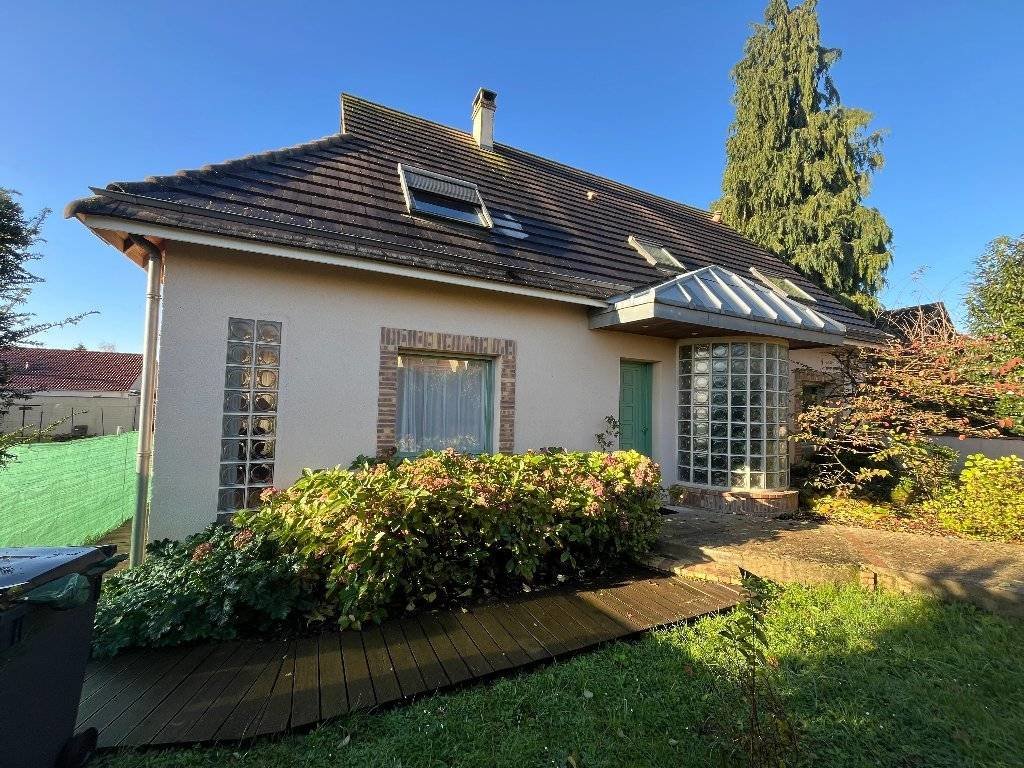 Maison à Liverdy-en-Brie 186m²  1