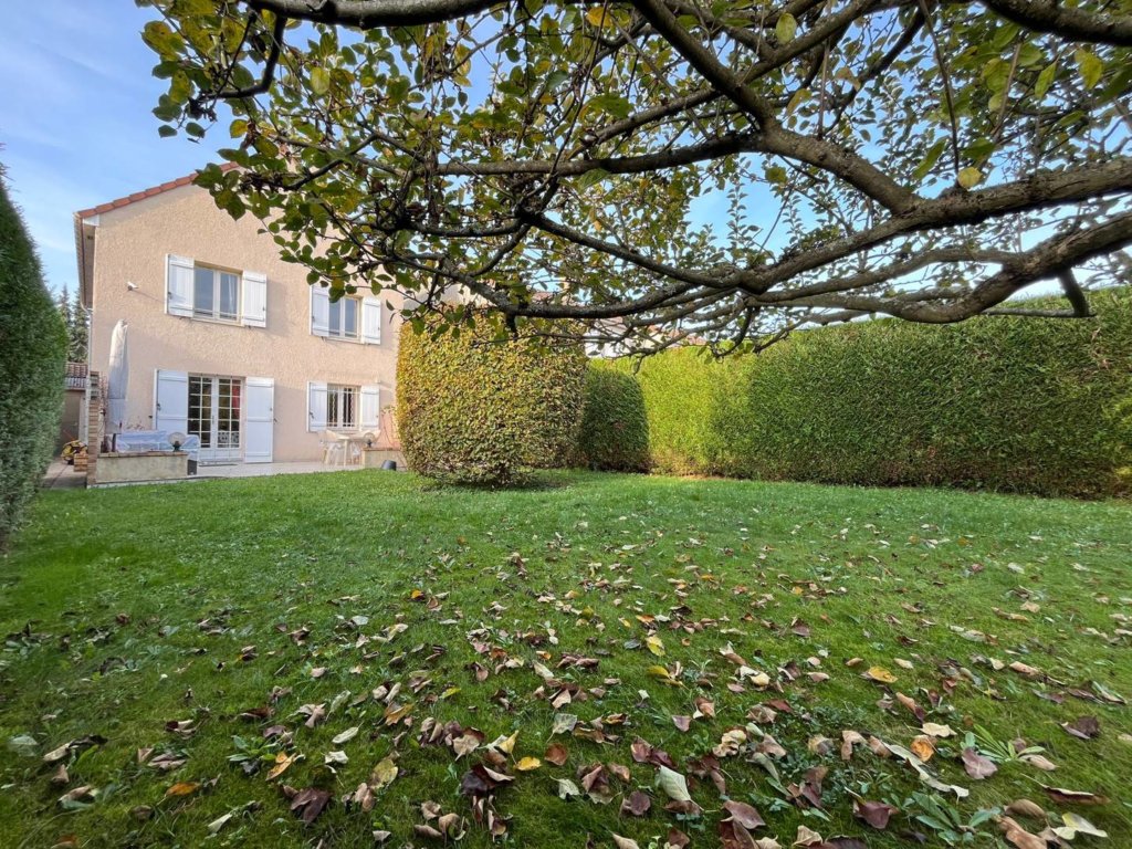 Maison à Pontault-Combault 105m²  1