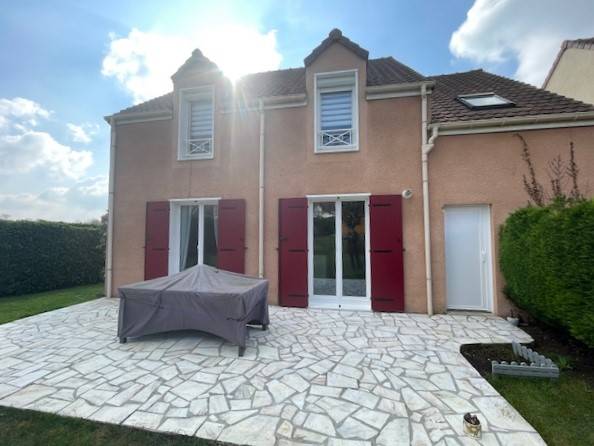 Maison à Tournan-en-Brie 106m² 1 1