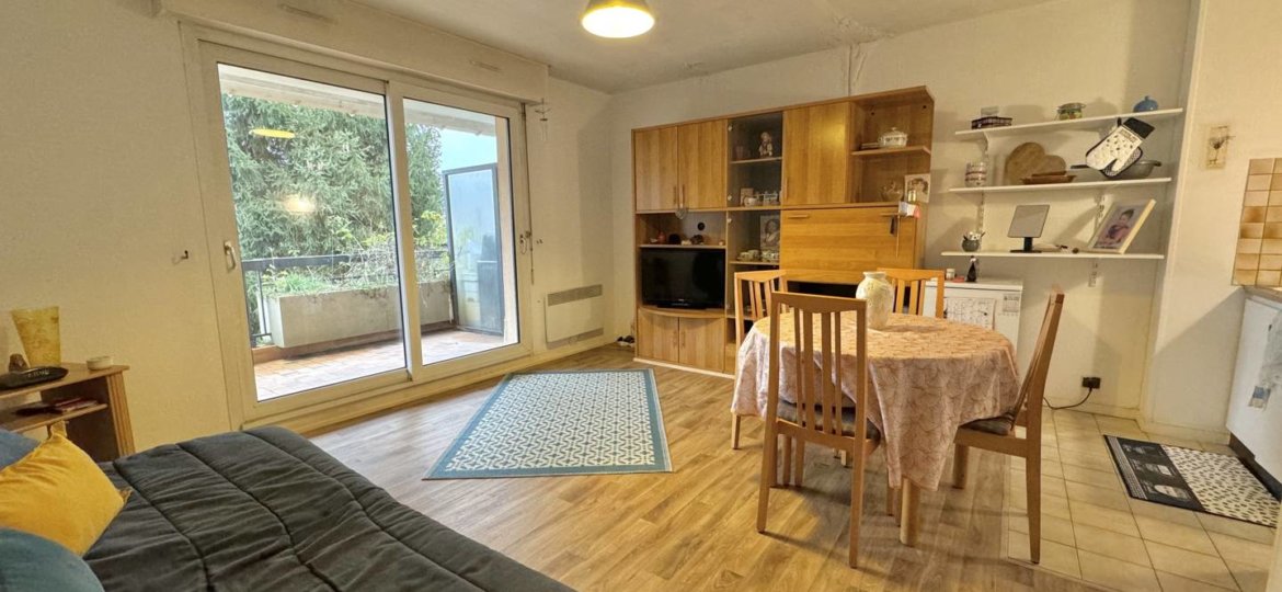 Appartement à ROISSY EN BRIE 28