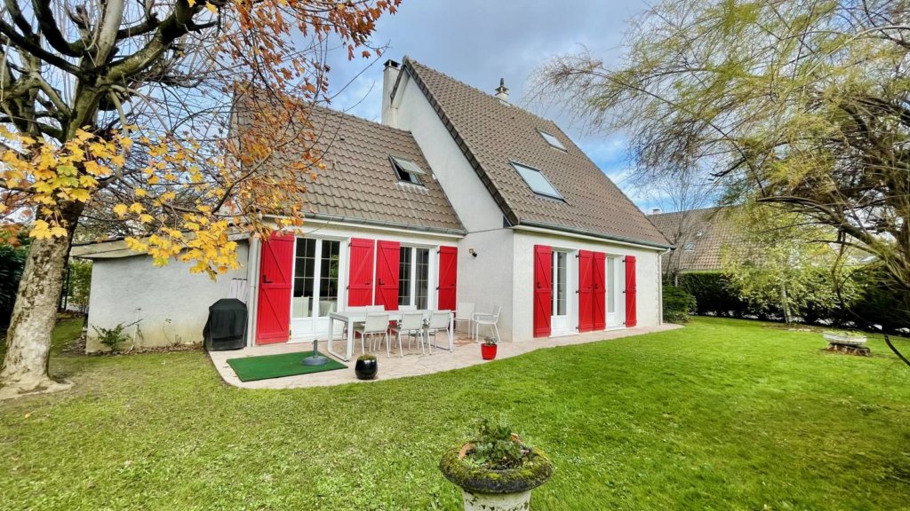 Maison à Pontault-Combault 142m²  1