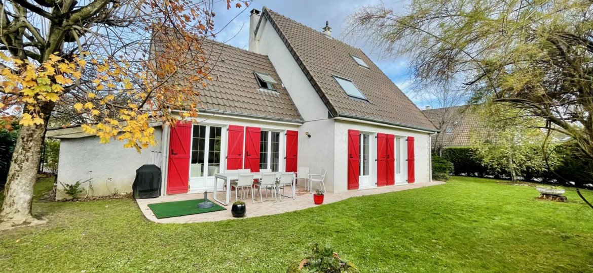 Maison à Pontault-Combault 142m²  1