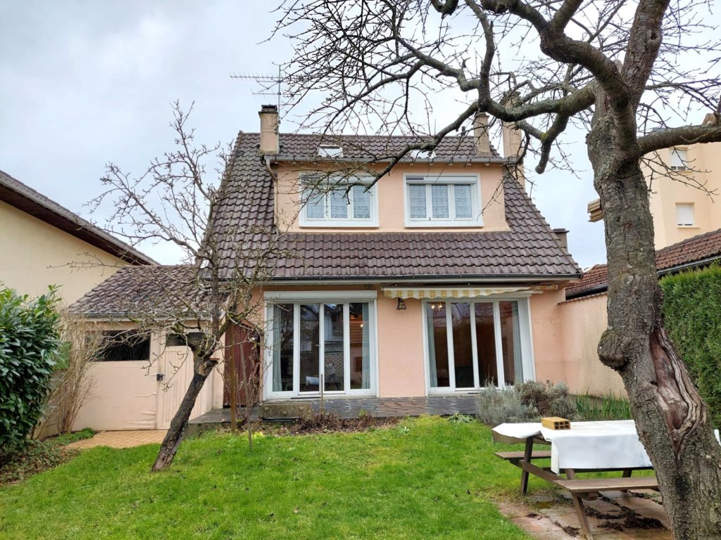 Maison à PONTAULT COMBAULT 114m²  1