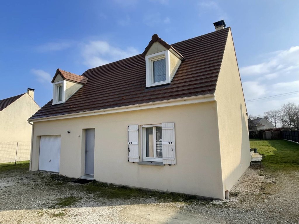 Maison à BANNOST VILLEGAGNON 115m²  1